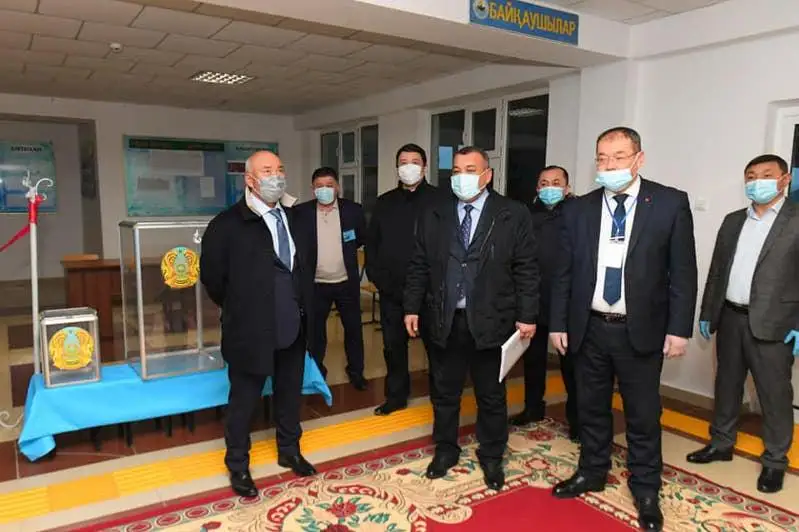 Умирзак Шукеев ознакомился с подготовкой избирательных участков к предстоящим выборам