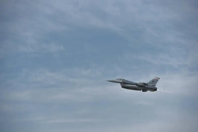 AQSh-ta F-16 joıǵysh ushaǵy apatqa ushyrady