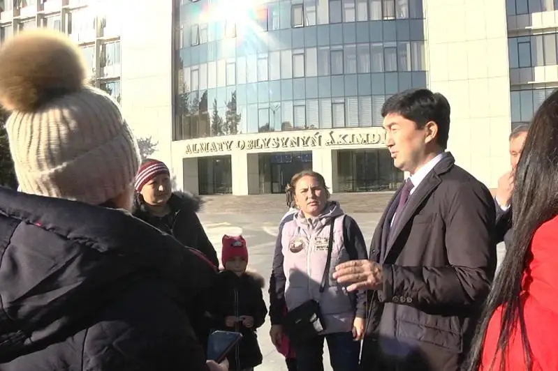 Almaty oblysynda analar AÁK ala almaı jatyr