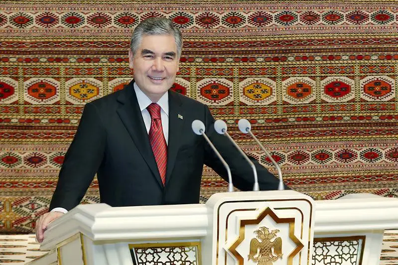 Túrikmenstan Parlamenttiń qos palataly júıesine aýysady