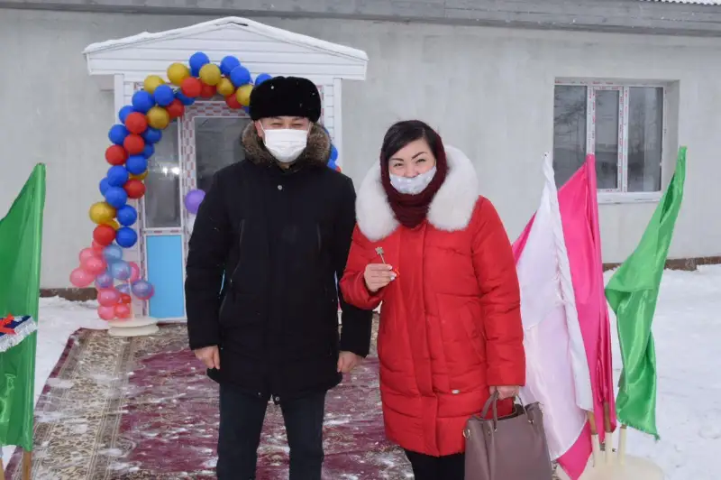 В Акмолинской области построили дом для медицинских работников