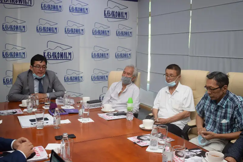 Jaqynda dúnıeden ótken Satybaldy Narymbetov fılminiń túsirilimin onyń uly aıaqtaıdy