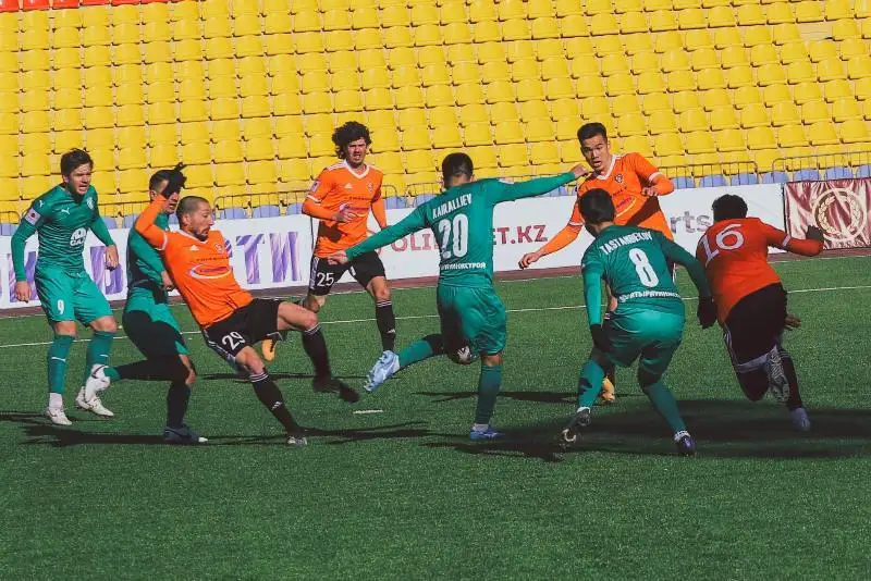 Stadıonǵa jankúıerler jibergeni úshin «Atyraý» fýtbol komandasy aıyppul tóleıdi