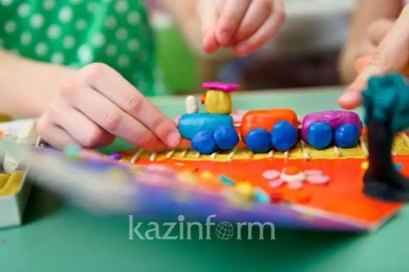 13 myń atyraýlyq baldyrǵan balabaqshadaǵy kezekshi topqa barady