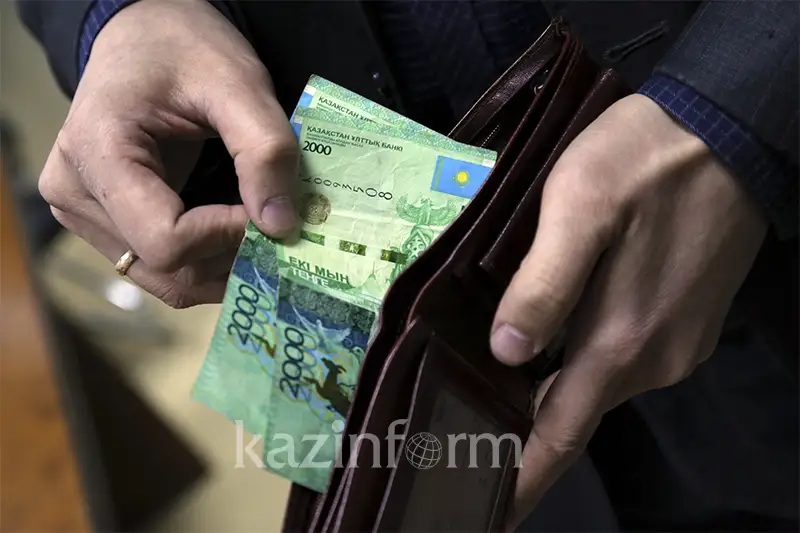 Kásipkerlerden aqsha jınaǵan qostanaılyq sheneýniktiń qyzmeti tómendetildi