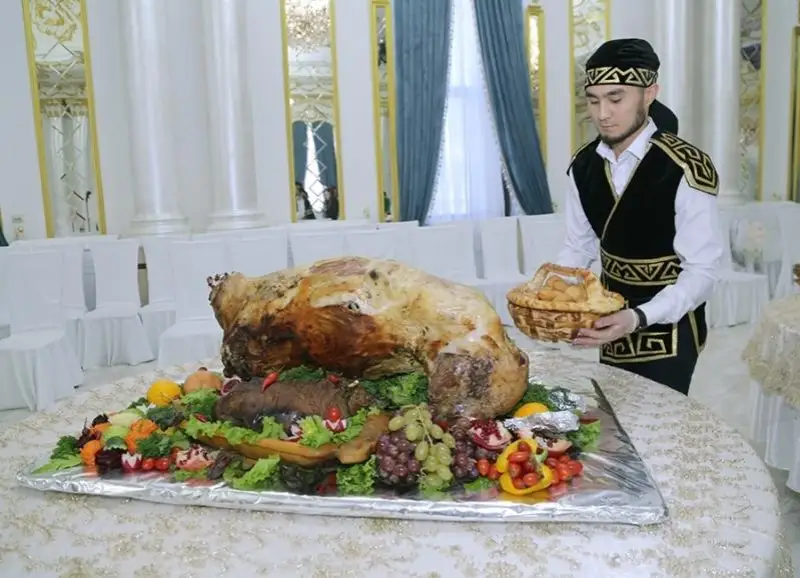 Kóshpendilerdiń umyt qalǵan taǵamdaryn daıyndaýdan respýblıkalyq festıval ótýde
