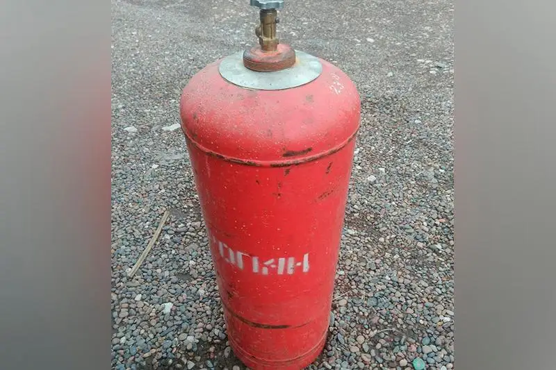 Almatyda gaz ballon jarylyp, eki bala jaraqat aldy