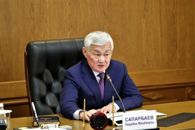 Berdibek Saparbaev: Azyq-túlik baǵasynyń negizsiz ósýine jol bermeý qajet