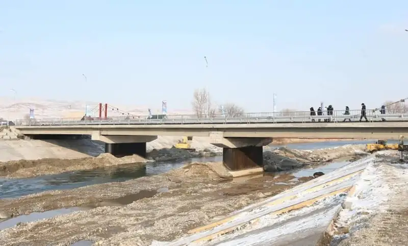 Taldyqorǵanda saıajaılardy jalǵaıtyn 2 kópir salyndy