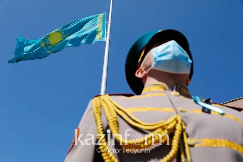 Qazaqstan pandemııa synaǵyna tótep bere aldy– reseılik jýrnalıst