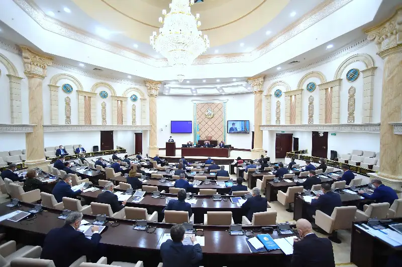 Senat respýblıkalyq bıýdjetti naqtylaýdy maquldady