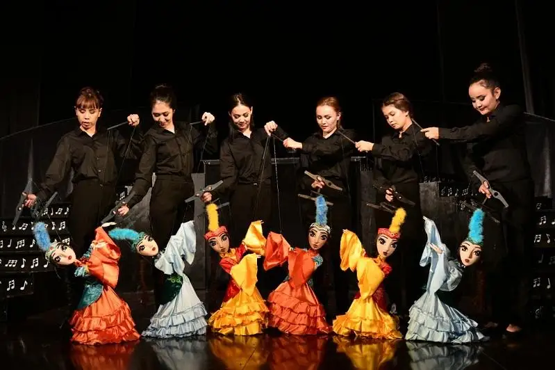 Qazaq valsiniń padıshasy – Shámshi ánderi qýyrshaq teatrynda