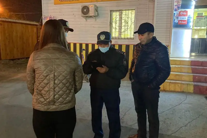 Aqtóbede balalaryna qaramaǵan 37 ata-ana aıyppul tóleıdi