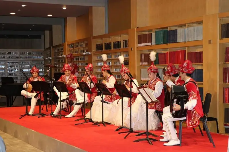 Beıjińde Qurmanǵazy atyndaǵy orkestr kontsert berdi