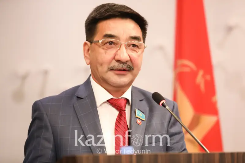 Jańa zań jobasynda mıtıng ótkizý tártibi belgilendi - Jambyl Ahmetbekov