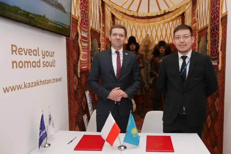 Polshadaǵy kórmede Qazaqstannyń ulttyq stendi úzdik atandy