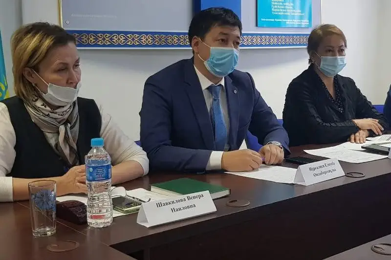 Qazaqstan kommýnısteri jastardy jumyspen qamtý máselesin qozǵady