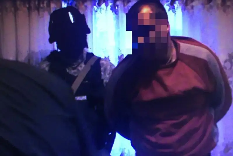 Almaty oblysynda aqsha bopsalaýshy qylmystyq top ustaldy