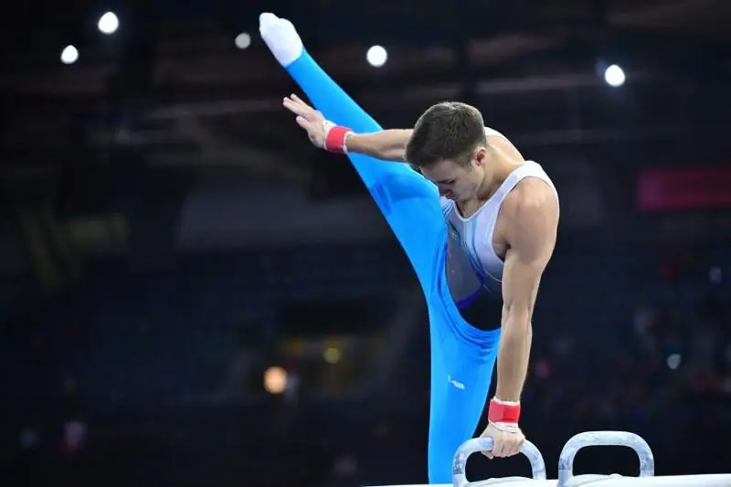Спорттық гимнастика шебері Нариман Құрбанов әлем кубогінде «күміс» алды