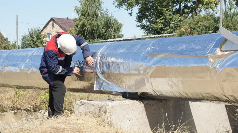 Qaraǵandylyq energetıkter qysqy jylytý maýsymyna qalaı daıyndalyp jatyr