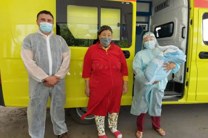 Almaty oblysynda koronavırýsten ókpesi 95 paıyz qabynǵan júkti áıel aman-esen bosandy