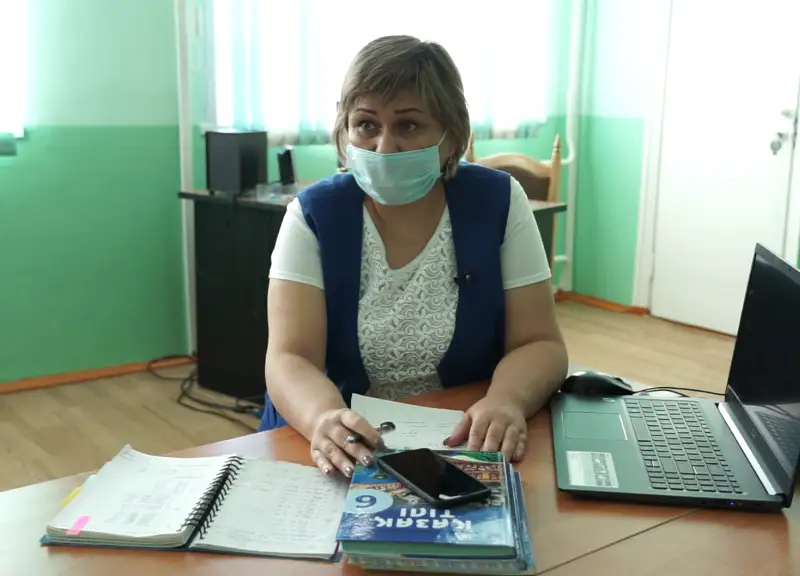 Qashyqtan oqý: Ata-ana tarapynan balasynyń tárbıesin, oqýyn qadaǵalaý kúsheıdi - muǵalim