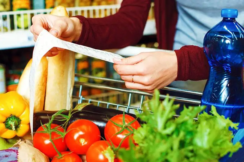 Kókshetaýda birqatar azyq-túlik tómendetilgen baǵamen satylyp jatyr