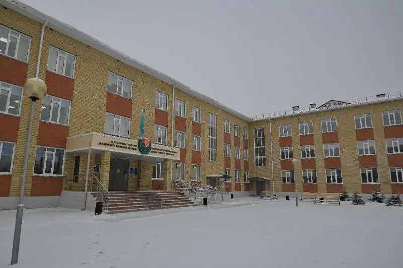 Pavlodarda jańa ashylǵan mektepke jazýshy Muzafar Álimbaevtyń esimi berildi