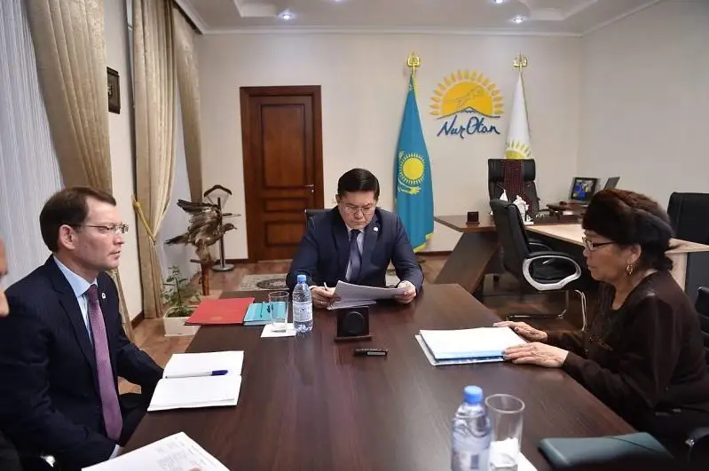 Erlan Aıtahanov shymkenttikterdi jeke máseleleri boıynsha qabyldady