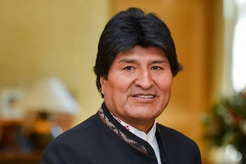 Bolıvııa prezıdenti Evo Morales otstavkaǵa ketti