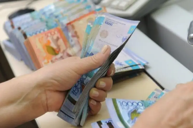 AÁK: Batysqazaqstandyqtar 9,3 mln teńgeni memleketke qaıtardy