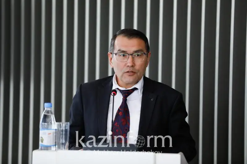 Professor: Dinniń saıasılanýy memlekettik saıasattyń belsendiligin qajet etedi