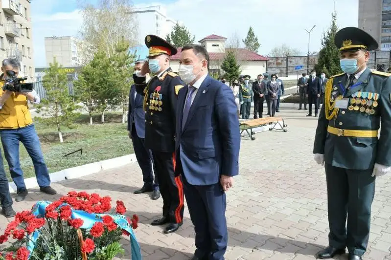 Aqmola oblysynda Otan qorǵaýshylar kúnine arnalǵan is-sharalar ótti