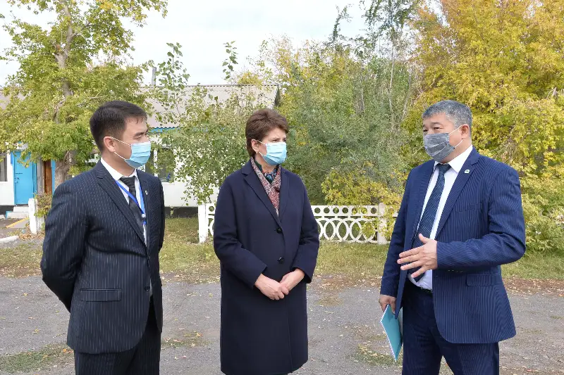 Senatolar jumys saparymen Arshaly aýdanynda boldy