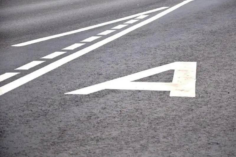 Elordada taǵy bir kóshege Bus Lane jolaǵy engiziledi