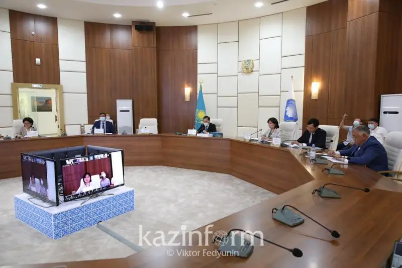 Assambleıanyń táýelsiz Qazaqstan tarıhyndaǵy róli talqylandy