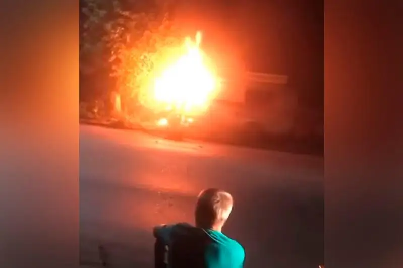 Petropavlda jedel járdem kóligi aǵashqa soǵyldy