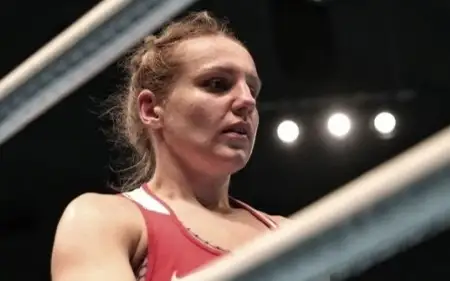 Казахстан понес первую потерю в боксе на Азиаде