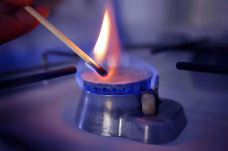 Almaty TJD gaz analızatory joq úılerge gaz qondyrǵylaryn paıdalanýǵa tyıym salýdy usynady