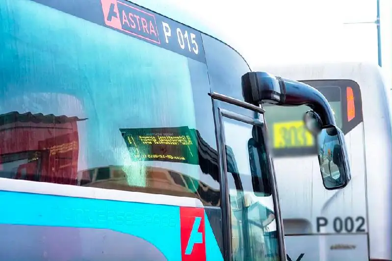 Elordada qalamańyna qatynaıtyn eki avtobýstyń qozǵalysy qalpyna keltirildi