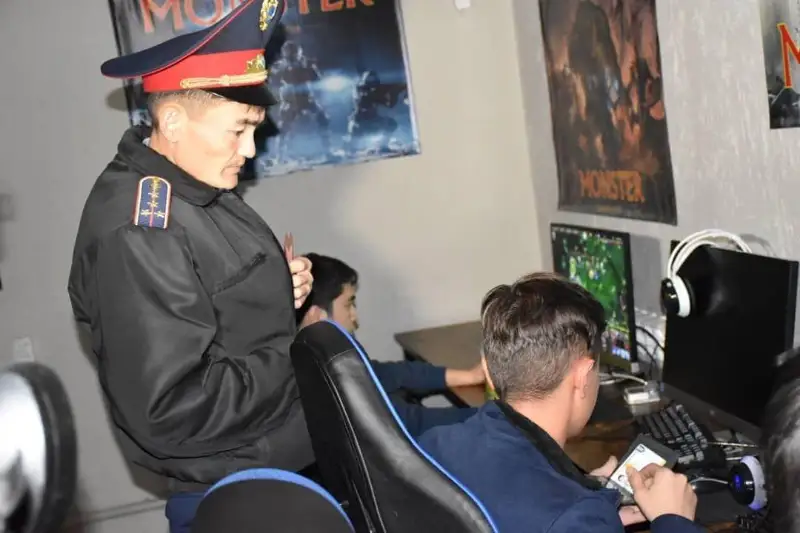 Almaty oblysynda túngi serýendi unatatyn 300-den astam jasóspirim anyqtaldy