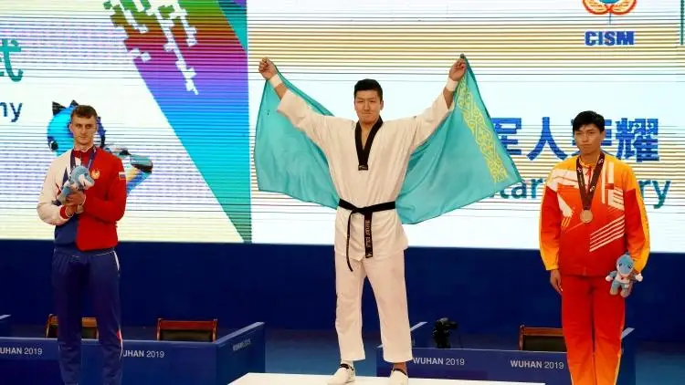 Taekvondoshy Rýslan Japarov Búkilálemdik áskerı oıyndarda altyn medal jeńip aldy