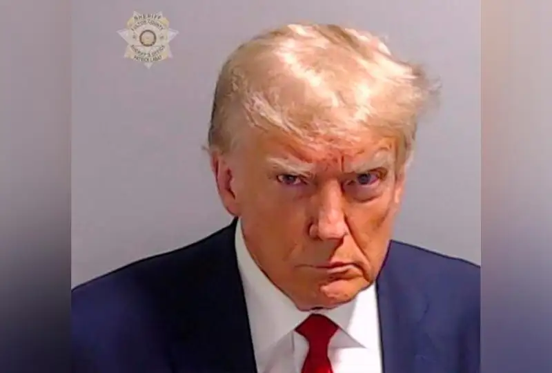 Трамп в законе: тюремное фото экс-президента США появилось в сети