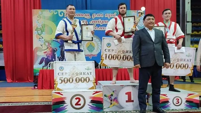 Qaraǵandylyq palýan Naýryz merekesine arnalǵan týrnırde 1 mıllıon teńge aldy
