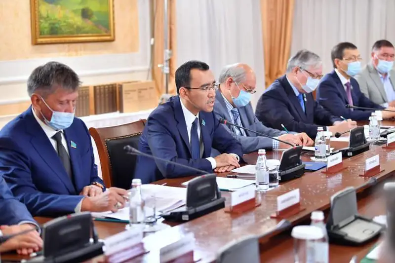 Asharshylyq jaıly ashylmaǵan aqıqat, jazylmaǵan jaıttar áli de az emes - Máýlen Áshimbaev