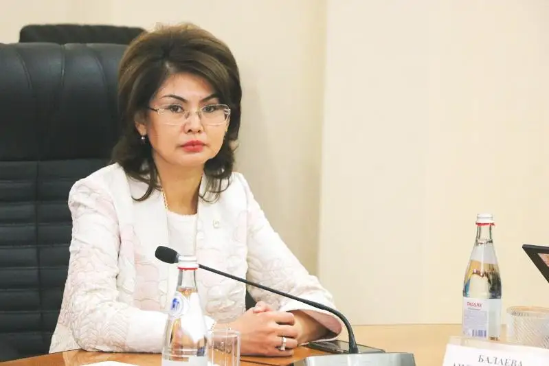 Elimizde volonterlik qyzmetti qoldaý standarty ázirlenedi – Aıda Balaeva