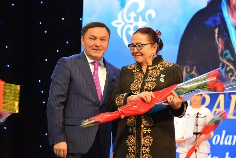 Kókshetaýda qazynaly qarııalarǵa qurmet kórsetildi