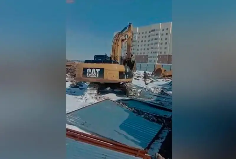 Водителя, мешавшего сносу ЖК «Дублин», привлекут к ответственности