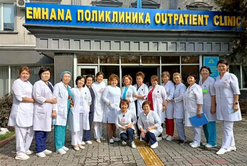 Генерал в белом халате - главная медсестра Совминки посвятила свою жизнь медицине