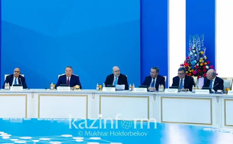 Nursultan Nazarbaev bılik tranzıti týraly pikir bildirdi